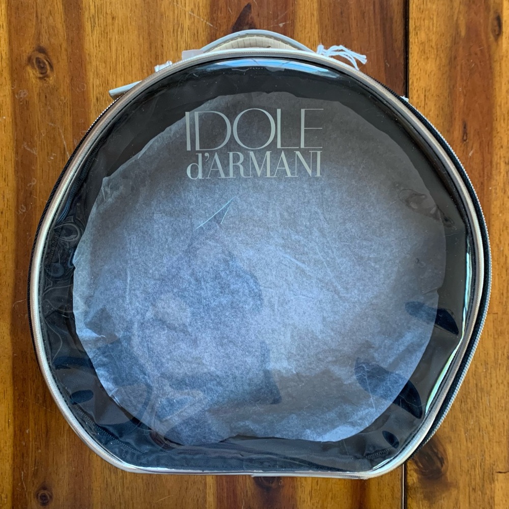 Armani -new gold cosmetic bag case Idole D'Armani